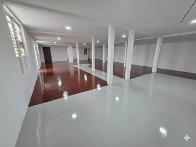 Alquiler o Venta de Bodega en Mercado Oriental
