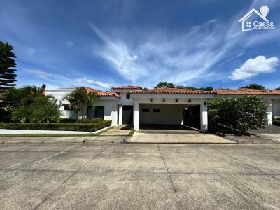 Casa en venta en Santo Domingo, Managua
