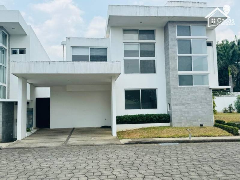 Casa en venta en Santo Domingo, Managua
