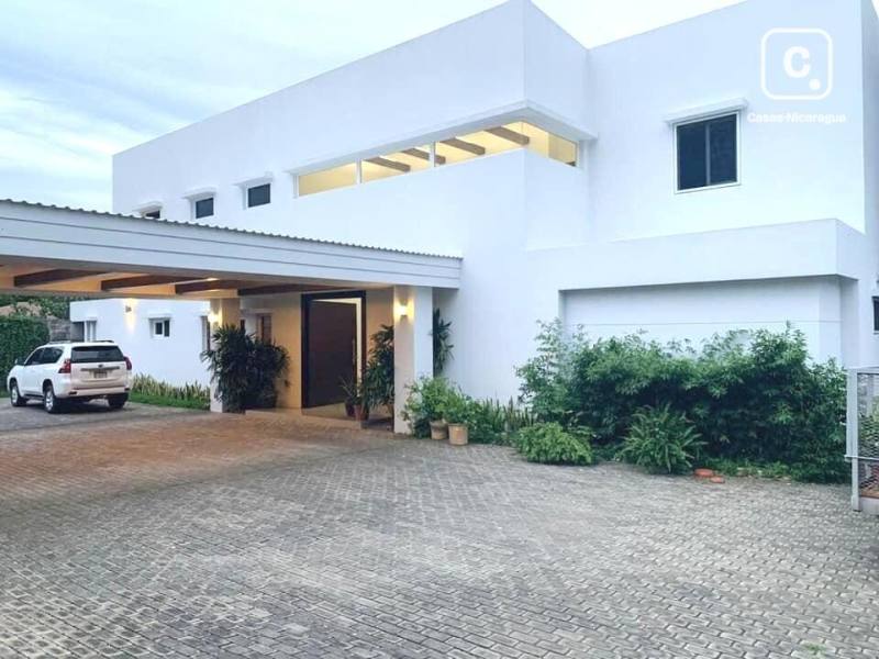 Casa en venta o alquiler en Santo Domingo, Managua – 4 hab, 750 m²