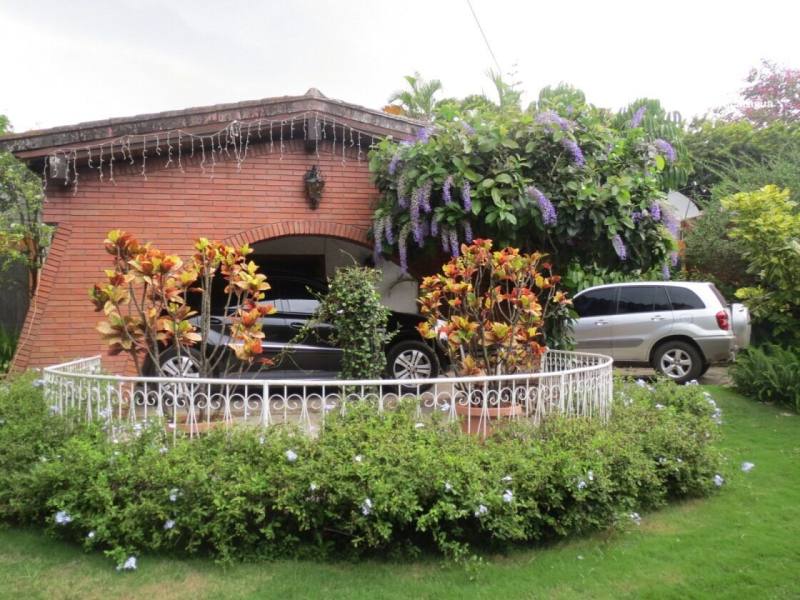Casa en venta en Las Colinas, Managua – 5 hab, 580 m²