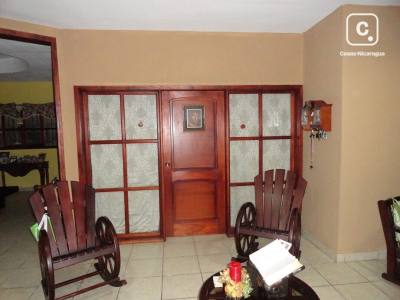 Casa en venta en Carretera Masaya, Managua – 4 hab, 375 m²