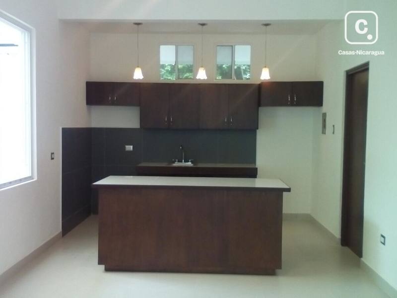 Casa en venta en Villa Fontana, Managua – 3 hab, 180 m²