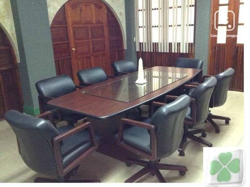 Oficina en alquiler en Los Robles, Managua – 30 m²