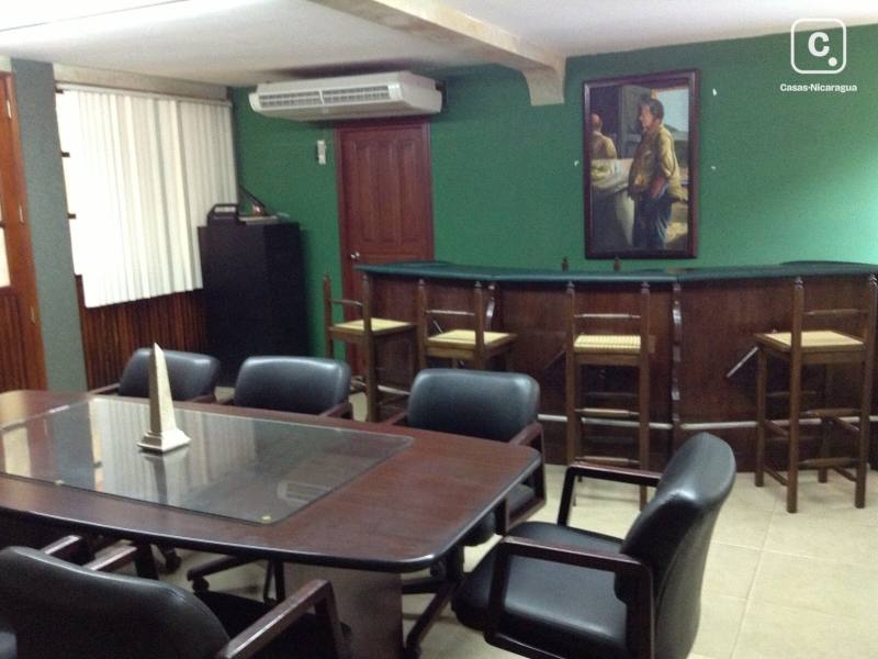 Oficina en alquiler en Los Robles, Managua – 30 m², US$ 350/mes