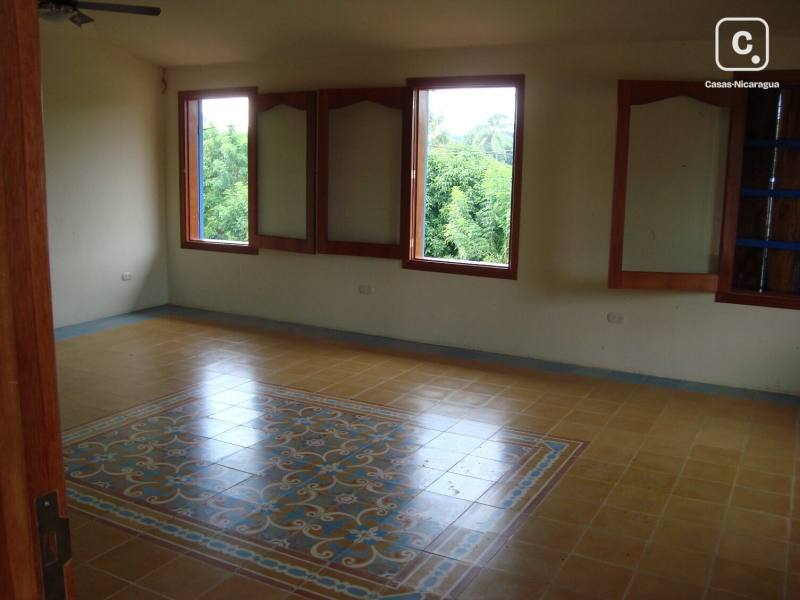 House for sale in Granada – 3 beds, 270 m²
