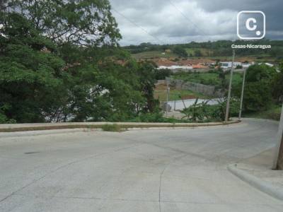 Terreno en venta en Villa Fontana, Managua – 6,613 varas²