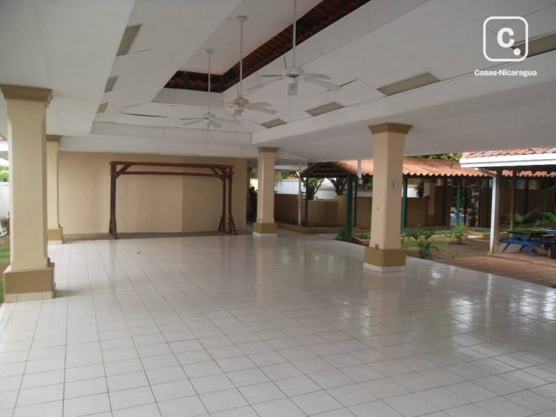 Building for sale in Reparto San Juan, Managua – 800 m²
