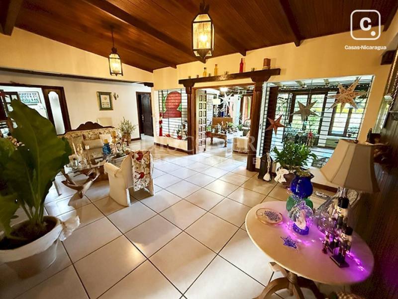 Casa en venta en Santo Domingo, Managua – 4 hab, 360 m²