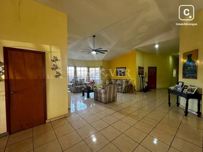 Casa en venta en Carretera Vieja a León, Managua – 4 hab, 199 m²