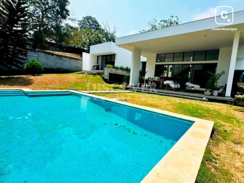 Casa en venta en Santo Domingo, Managua – 4 hab, 297 m²