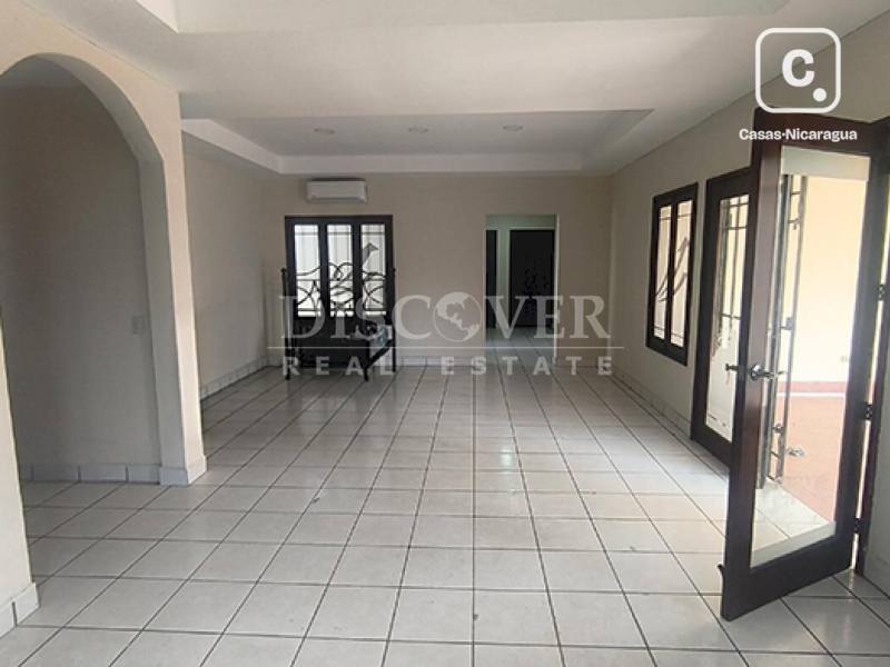 Casa en alquiler en Villa Fontana, Managua – 3 hab, 220 m²