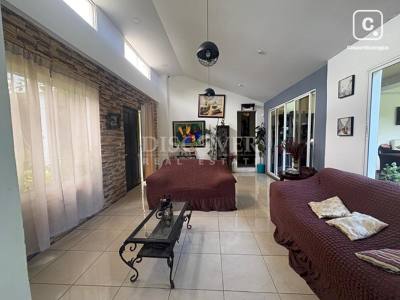 Casa en venta en Las Colinas, Managua – 3 hab, 185 m²