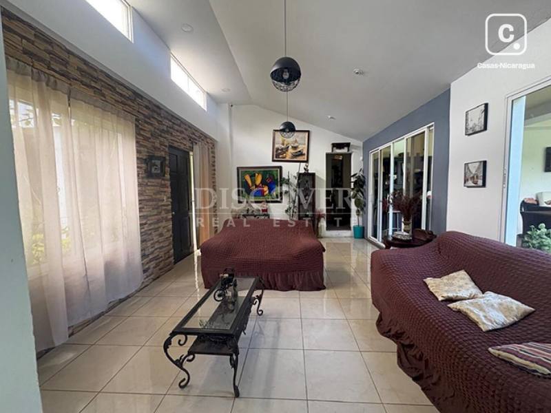 Casa en venta en Las Colinas, Managua – 3 hab, 185 m²