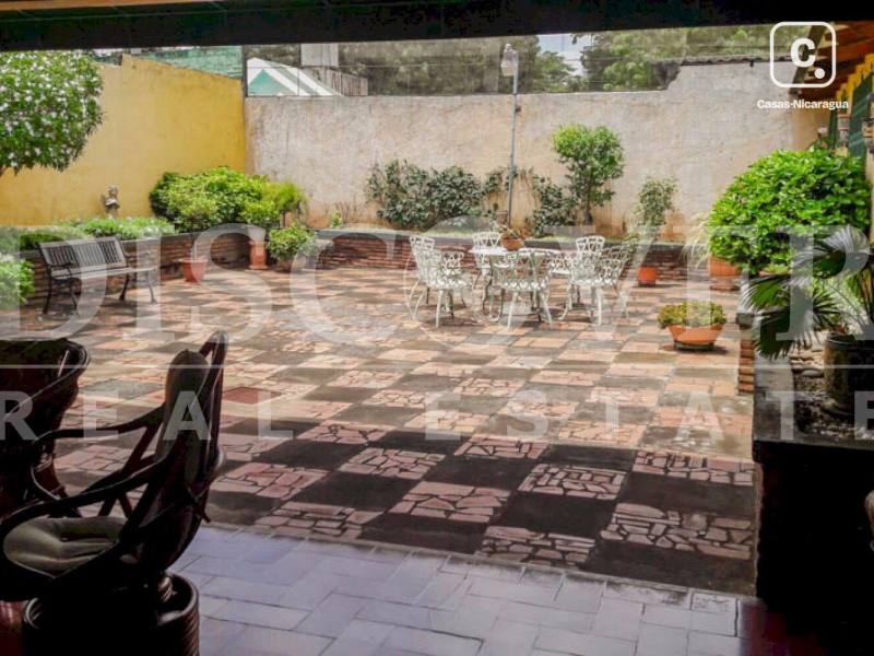Casa en venta en Los Robles, Managua – 4 hab, 318 m²