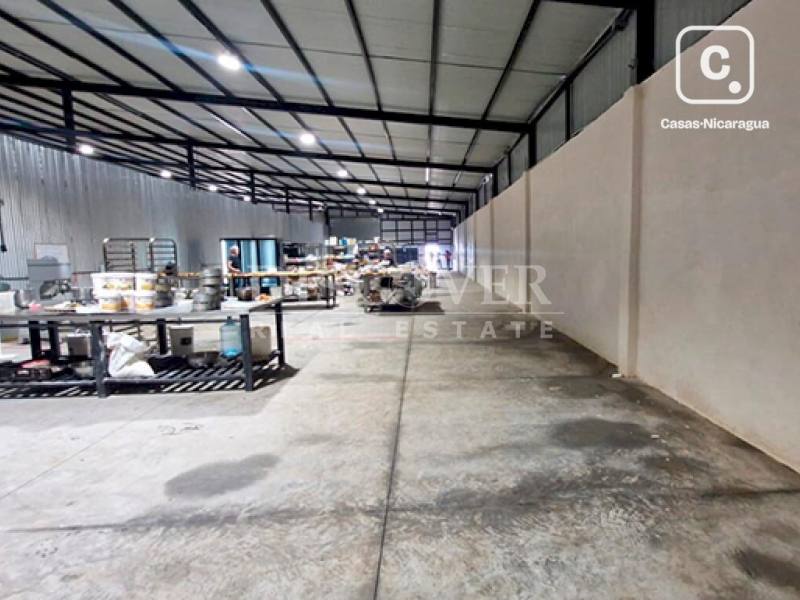 Bodega en alquiler en Carretera Masaya, Managua – 2,200 m²