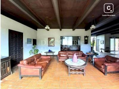 Casa en venta en Los Robles, Managua – 4 hab, 566 m²