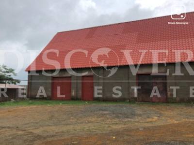 Bodega en venta o alquiler en Carretera Vieja a León, Managua – 1,487 m²
