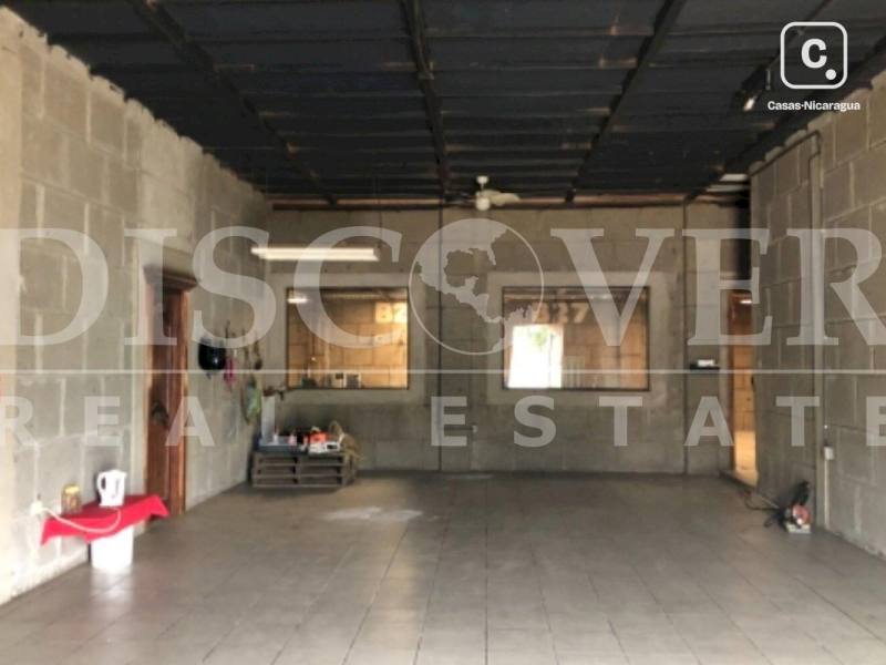 Bodega en venta o alquiler en Carretera Vieja a León, Managua – 1,487 m²