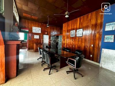 Oficina en alquiler en Los Robles, Managua – 16 m²