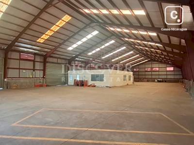 Bodega en alquiler en Carretera Nueva León, Managua – 1,420 m²