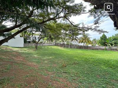 Terreno en venta en Villa Fontana, Managua – 1,590 varas²