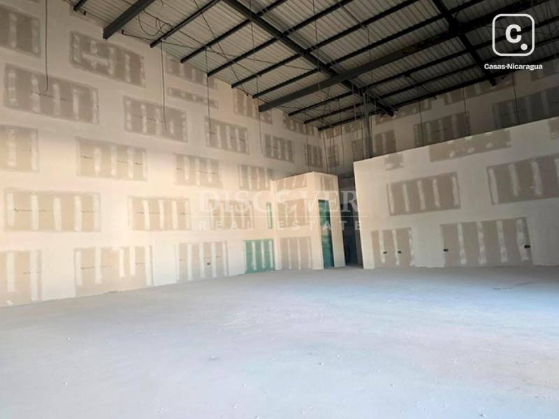 Local comercial en venta en Las Colinas, Managua – 2,406 m²