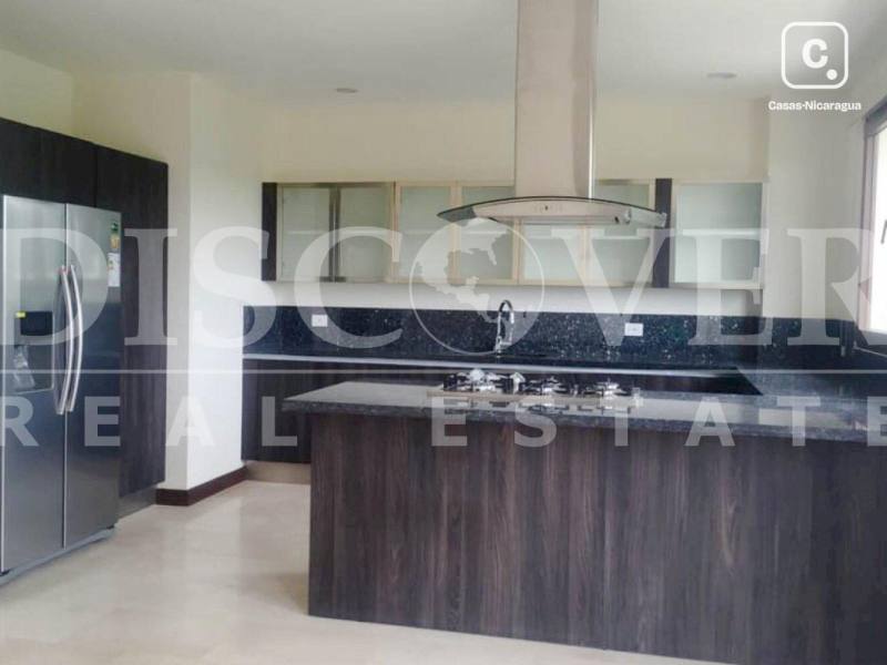 Apartamento en alquiler en Santo Domingo, Managua – 3 hab, 230 m²