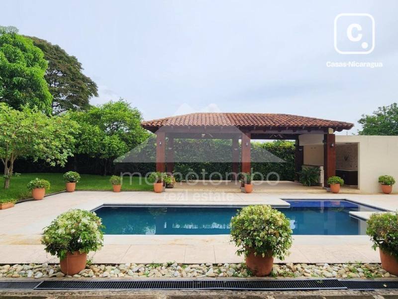 House for sale or rent in Santo Domingo, Managua – 4 beds, 500 m², US$ 560,000