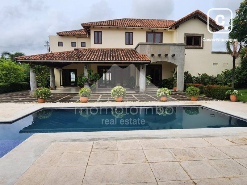 House for sale or rent in Santo Domingo, Managua – 4 beds, 500 m², US$ 560,000