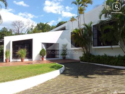 Casa en venta en Carretera Sur, Managua – 5 hab, 400 m²