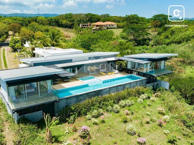 Casa en venta en Suburbana, Managua – 7 hab, 600 m²