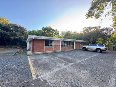 Oficina en alquiler en Pista Jean Paul Genie, Managua – 260 m²