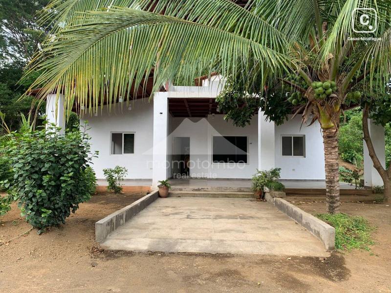 Casa en venta en San Isidro de la Cruz Verde, Managua – 4 hab, 262 m²
