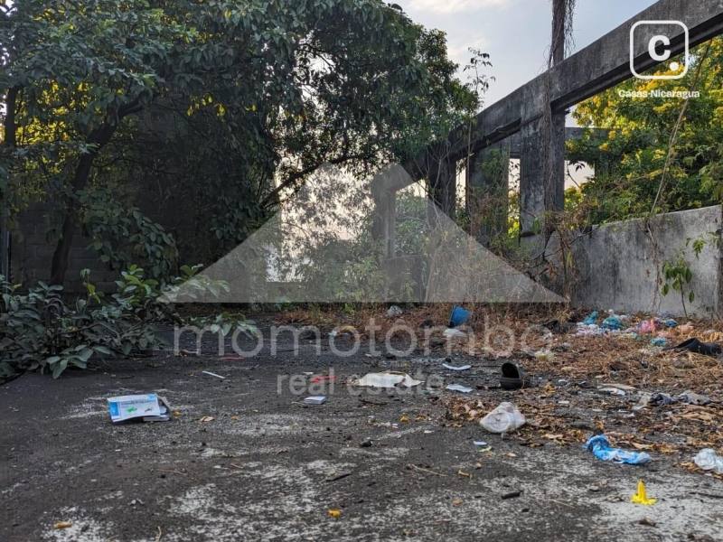 Terreno en venta en Mercado Oriental, Managua – 965 varas²