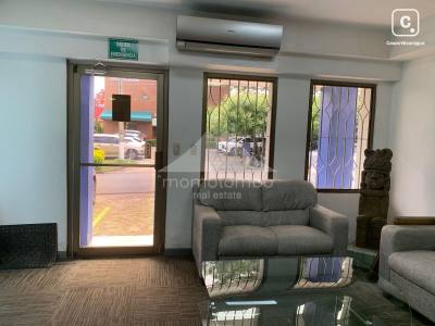 Oficina en alquiler en Planes de Altamira, Managua – 25 m²