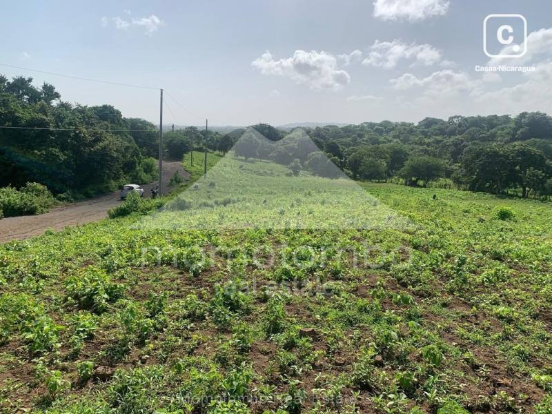 Terreno en venta en Vistas de Esmeralda, Managua – 3,677 varas²
