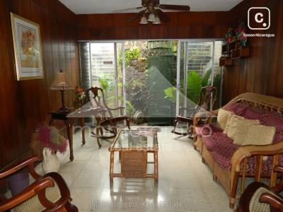 Local comercial en venta en Colonia Mantica, Managua – 661 m²