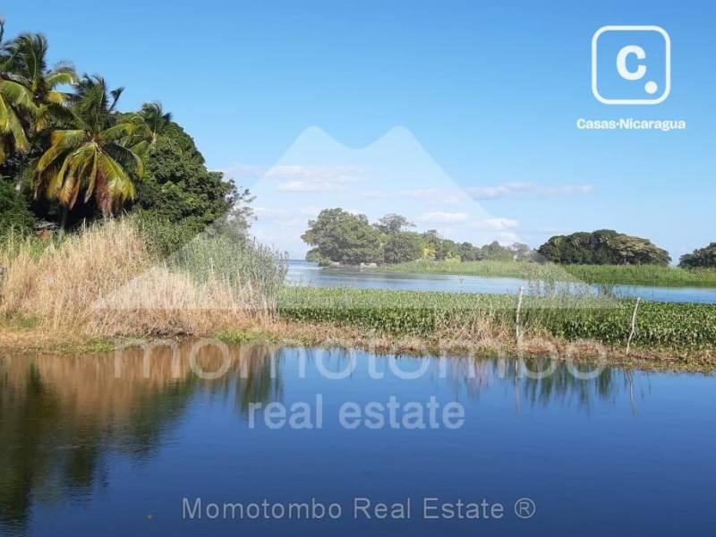 Terreno en venta en Península de Asese, Granada – 130 m²