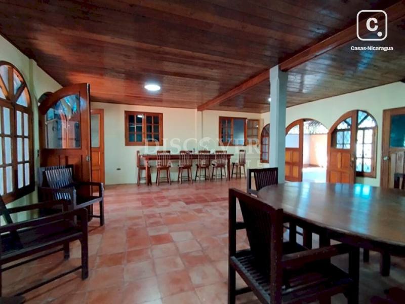 Casa en venta en Granada – 5 hab, 435 m²