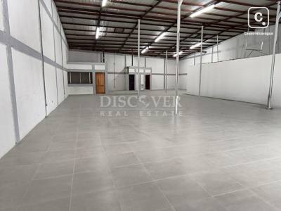 Local comercial en alquiler en Rivas – 388 m²