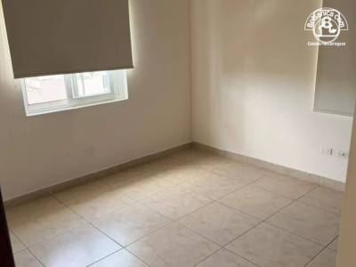 Casa en alquiler en Las Colinas, Managua – 3 hab, US$ 1,500/mes
