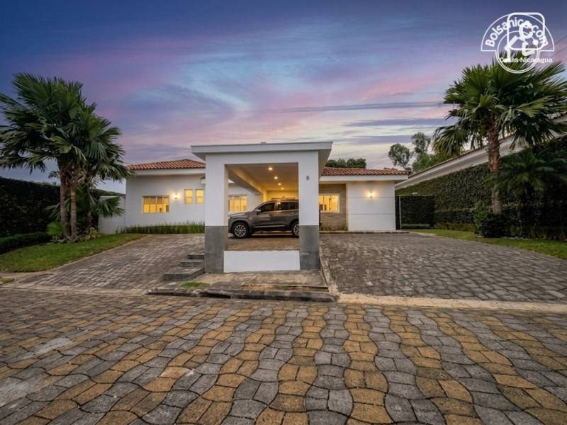 Casa en venta o alquiler en Santo Domingo, Managua – 3 hab
