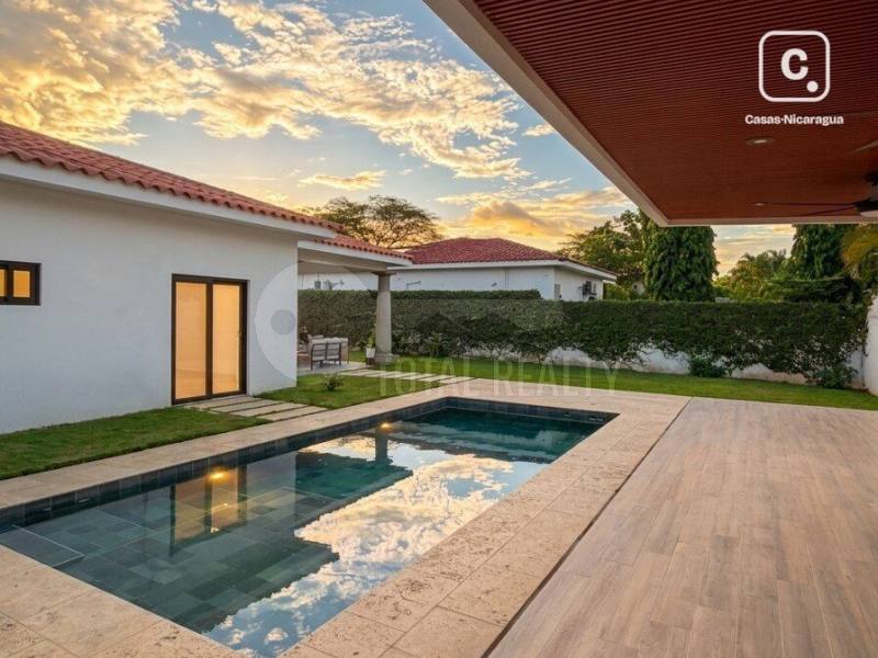 Casa en venta o alquiler en Las Colinas, Managua – 3 hab, 305 m²