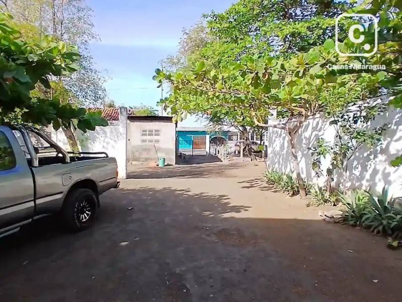 Casa de playa en venta en León – 7 hab, 467 m²