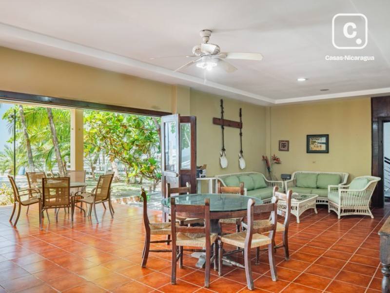 Casa de playa en venta en Managua – 4 hab, 1,543 varas²