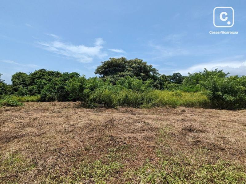 Terreno en venta en Granada – 412 varas²