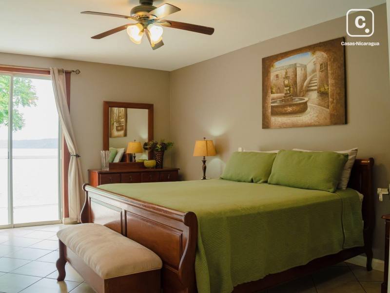 Casa en venta en Granada – 8 hab
