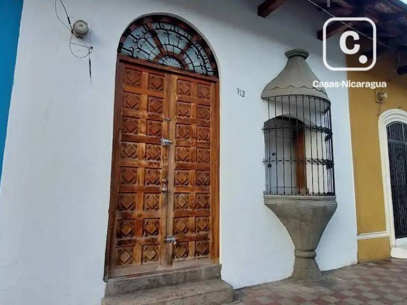 Terreno en venta en Granada – 217 varas²