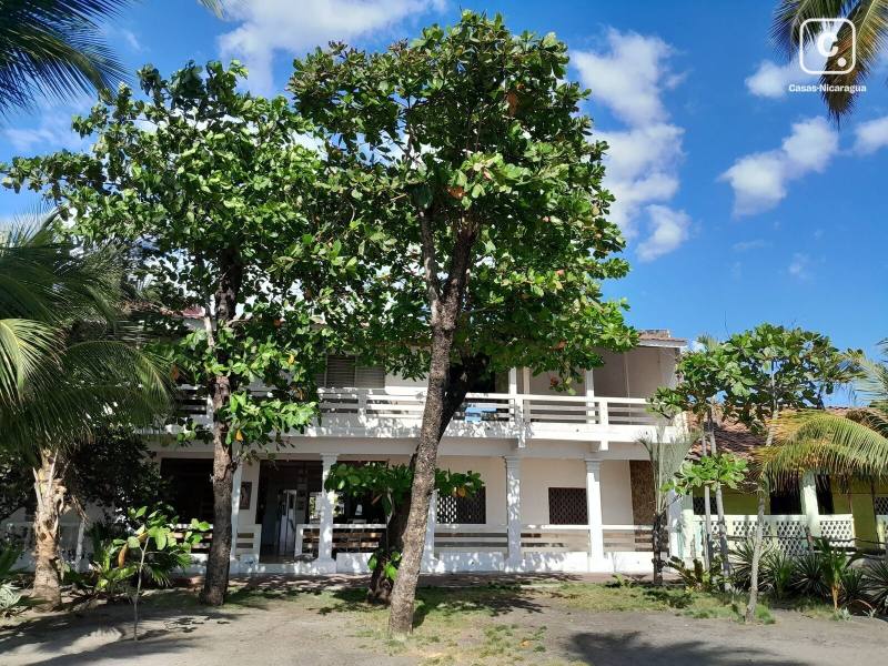 Casa de playa en venta en León – 6 hab